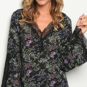 V NECK LACE TRIMMED FLORAL PRINT BELL SLEEVE TOP